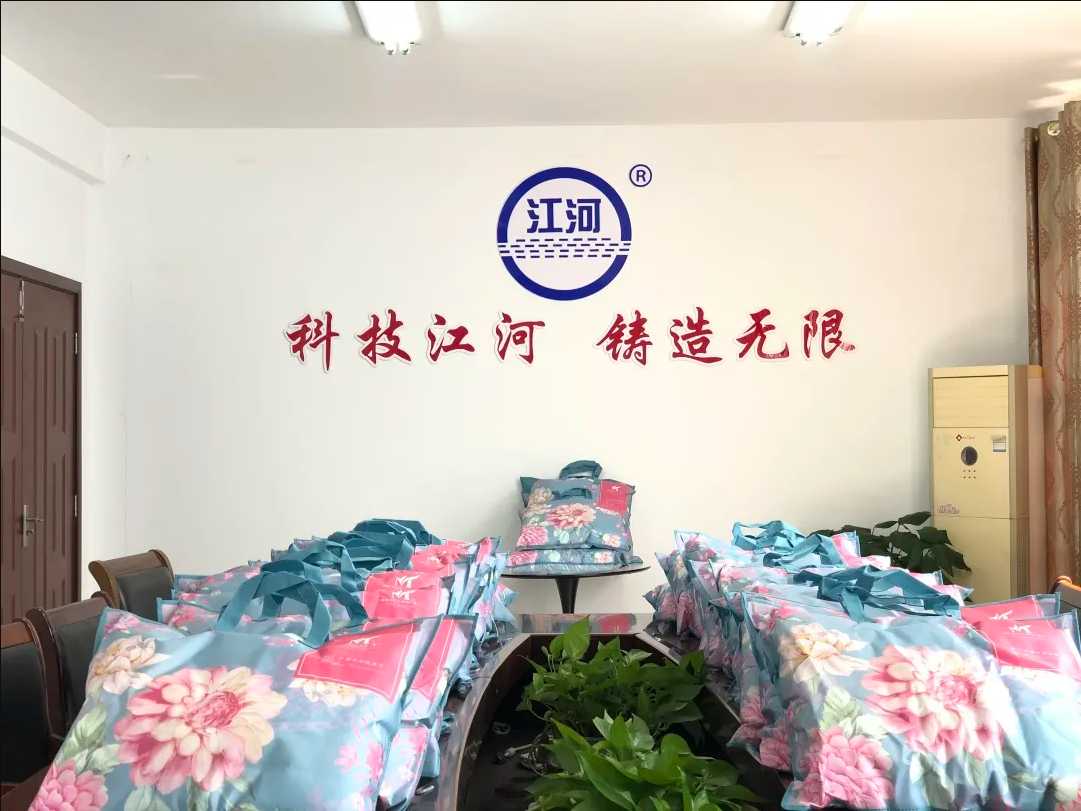 女神节麻豆成人电影为给女工发放福利